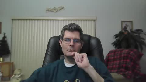 hunkmasclefad458 online show from 12-31-24, 04:06