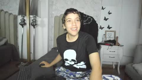 hunter exe  online show from 04-17-26, 06:49