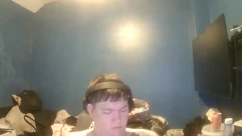 Snapshot of hunter_lust97 chatting on 05-03-26, 01:33 hunter_lust97 online show from 05-03-26, 01:33