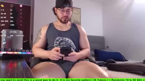 Snapshot of hunter_of_mn chatting on 11-17-25, 01:17 online show from 11-17-25, 01:17