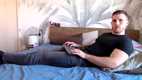 Hunter Bridges online show from 02-20-25, 11:42