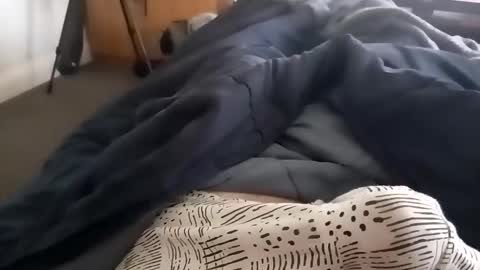 hunternewby94 online show from 04-21-26, 04:41