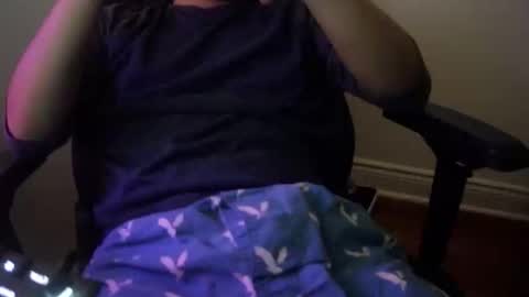 Snapshot of hunterrblood chatting on 04-23-26, 04:35 Hunterr online show from 04-23-26, 04:35