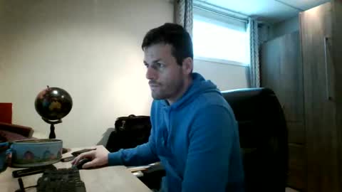 hurley7890 online show from 01-16-25, 03:24