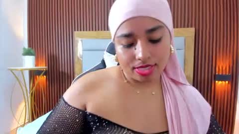 Snapshot of hurrem_had chatting on 10-09-25, 07:56 H U R R E M online show from 10-09-25, 07:56