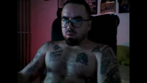 Snapshot of hurtadodirector chatting on 05-16-26, 06:21 hurtadodirector online show from 05-16-26, 06:21