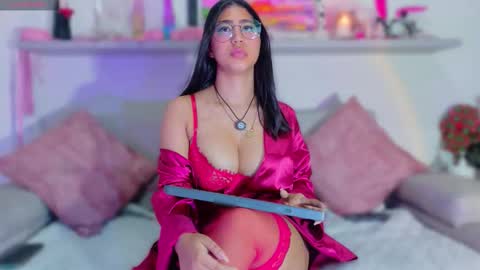 Hushaura online show from 12-15-25, 12:15