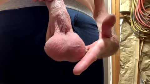 huskey300 online show from 10-22-25, 09:58