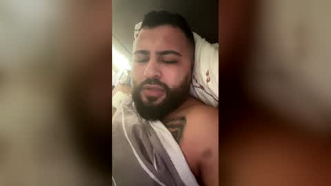 Snapshot of hut6969 chatting on 12-16-25, 08:30 hut6969 online show from 12-16-25, 08:30