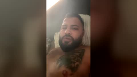 Snapshot of hut6969 chatting on 12-17-25, 10:10 hut6969 online show from 12-17-25, 10:10