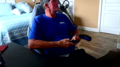 hvacstud4 online show from 04-08-26, 07:14