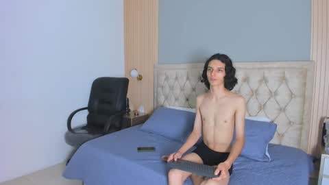 hxxyro online show from 02-23-26, 07:22