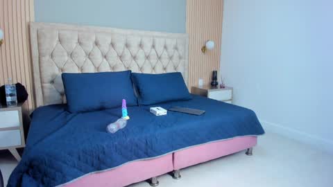 hxxyro online show from 03-30-26, 01:12