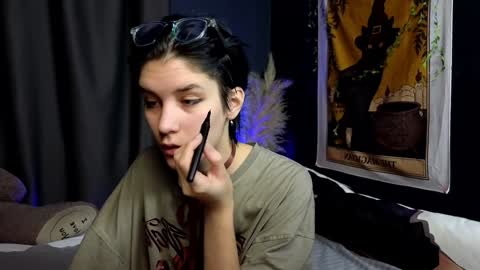 Hyeon Jin online show from 01-30-25, 08:42