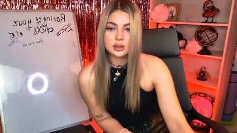 hyileyclark online show from 04-04-26, 09:51