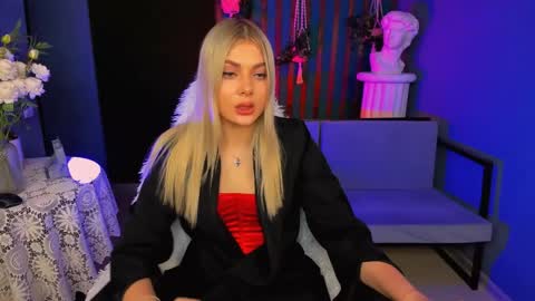 hyileyclark online show from 04-15-26, 07:58