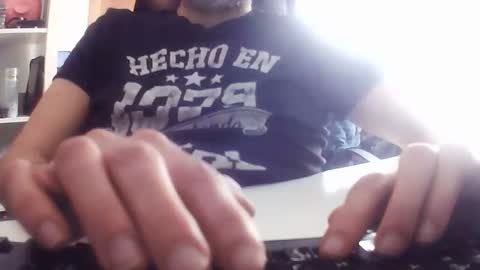 Hyperpau online show from 02-12-26, 12:11