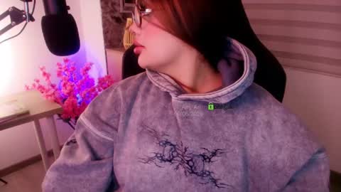 Ari online show from 06-10-26, 02:01
