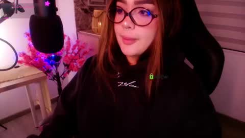 Ari online show from 07-24-26, 01:47