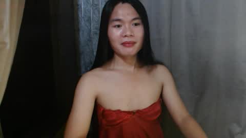 Snapshot of i_am_asian90 chatting on 09-12-25, 10:26 Kim online show from 09-12-25, 10:26