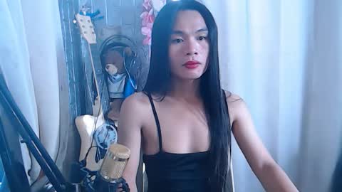 Snapshot of i_am_asian90 chatting on 02-17-26, 04:09 Kim online show from 02-17-26, 04:09