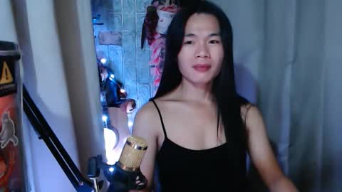 Snapshot of i_am_asian90 chatting on 03-12-26, 05:08 Kim online show from 03-12-26, 05:08