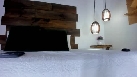 The Dolls online show from 04-11-26, 12:31