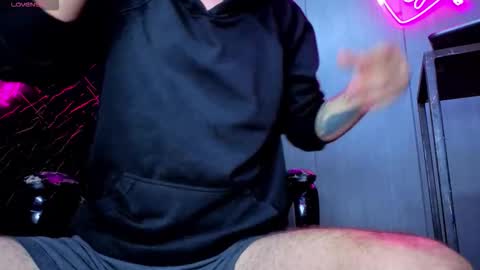 kelvis online show from 11-19-25, 01:38