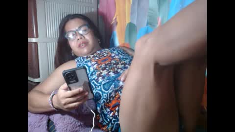 Snapshot of i_drain_u_bitch chatting on 01-19-25, 12:39 jamaeca online show from 01-19-25, 12:39