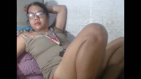 Snapshot of i_drain_u_bitch chatting on 01-27-25, 12:05 jamaeca online show from 01-27-25, 12:05