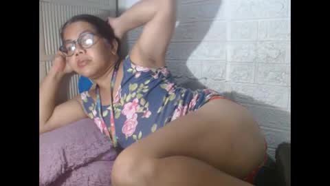 Snapshot of i_drain_u_bitch chatting on 01-29-25, 12:24 jamaeca online show from 01-29-25, 12:24