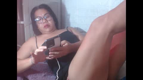 Snapshot of i_drain_u_bitch chatting on 02-16-25, 08:32 jamaeca online show from 02-16-25, 08:32