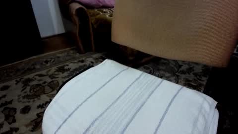 Snapshot of i_like_older_men chatting on 09-11-25, 05:40 i_like_older_men online show from 09-11-25, 05:40