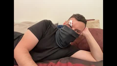 Snapshot of i_o_ro chatting on 10-25-25, 04:09 i o ro online show from 10-25-25, 04:09