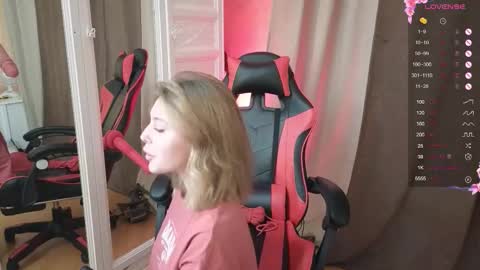 Aysi online show from 10-22-25, 03:12