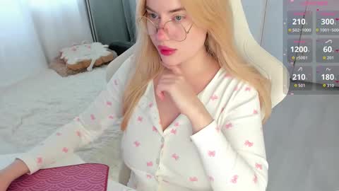 Snapshot of i_want_you_eva chatting on 02-11-26, 09:14 HiI am EvaPVT is open online show from 02-11-26, 09:14