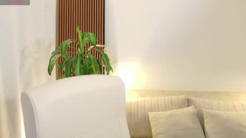 iam__zara online show from 06-11-26, 08:18
