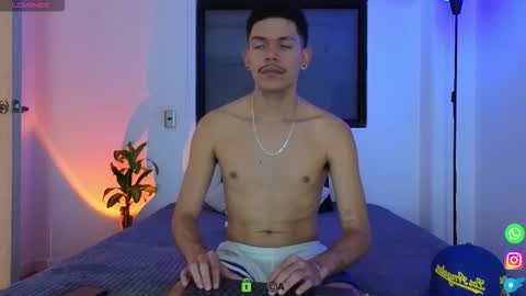 Snapshot of iam_angelxxx chatting on 01-13-26, 01:44 Angel online show from 01-13-26, 01:44