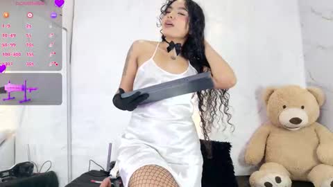 Snapshot of iam_lilo chatting on 09-27-25, 11:10 iam_lilo online show from 09-27-25, 11:10