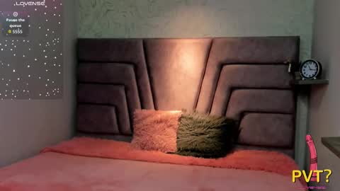 iam_lina online show from 03-19-26, 11:36