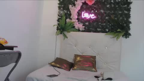 iam_lukas__ online show from 09-25-25, 03:21