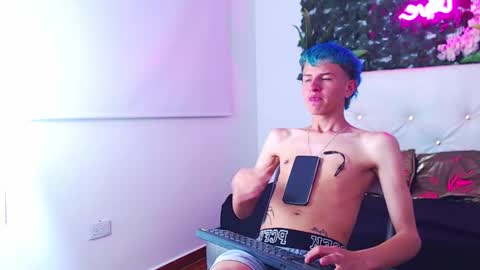 iam_lukas__ online show from 10-10-25, 04:55