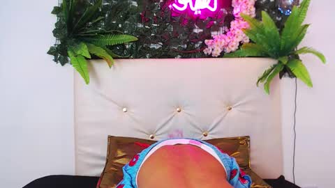 iam_lukas__ online show from 10-15-25, 04:56