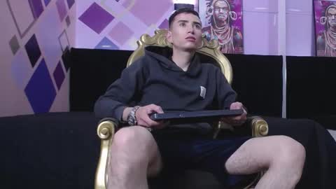 Iam Smith  online show from 02-12-26, 02:39