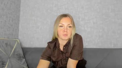 Snapshot of iam_venus chatting on 09-18-25, 01:24 Venus online show from 09-18-25, 01:24