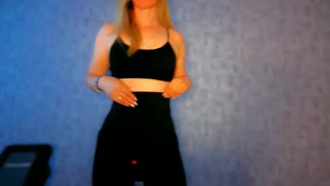Snapshot of iam_venus chatting on 05-23-26, 02:10 Venus online show from 05-23-26, 02:10