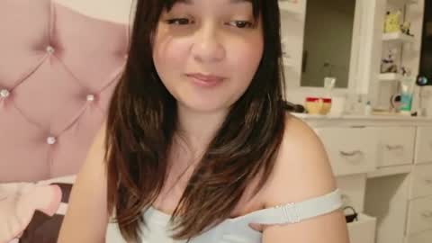 Zoe 3 online show from 07-21-26, 04:48