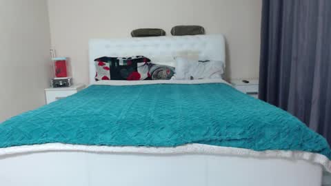 Snapshot of iamdaddyissues chatting on 01-31-25, 02:39 Alice online show from 01-31-25, 02:39