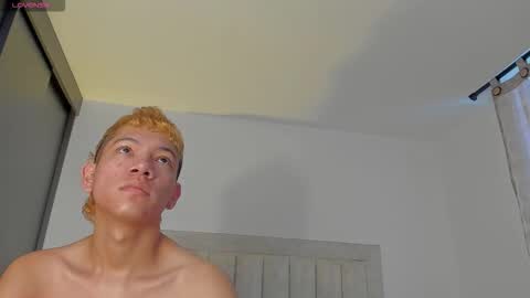 Juliiiiian online show from 11-08-25, 11:32