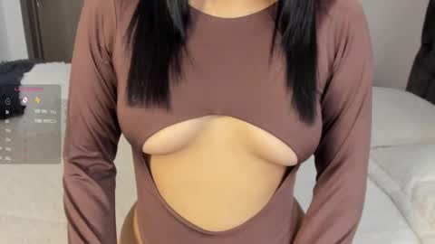 Snapshot of iamjulietaa chatting on 09-22-25, 04:53 online show from 09-22-25, 04:53